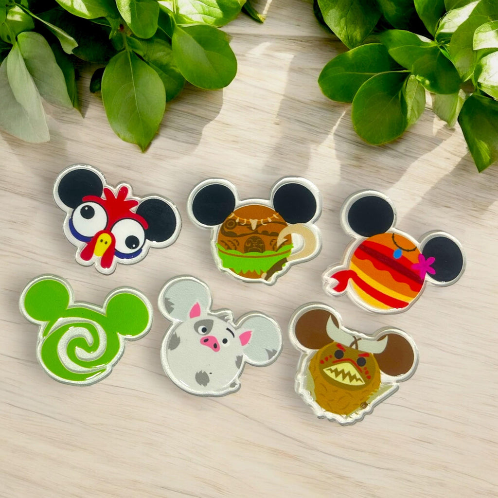 Moana Mickey Ear Magnet Set | Handmade Disney Fridge Magnets | Hei Hei, Pua, Moana, Maui, Te Fiti, Kakamora | Polynesian Island Gift